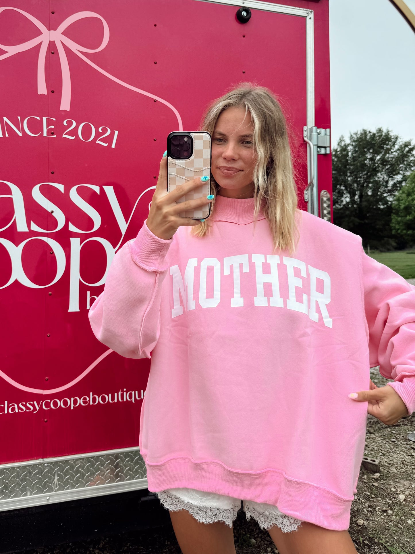 MOTHER & Cool Mom
Reversible Sweatshirt-PINK