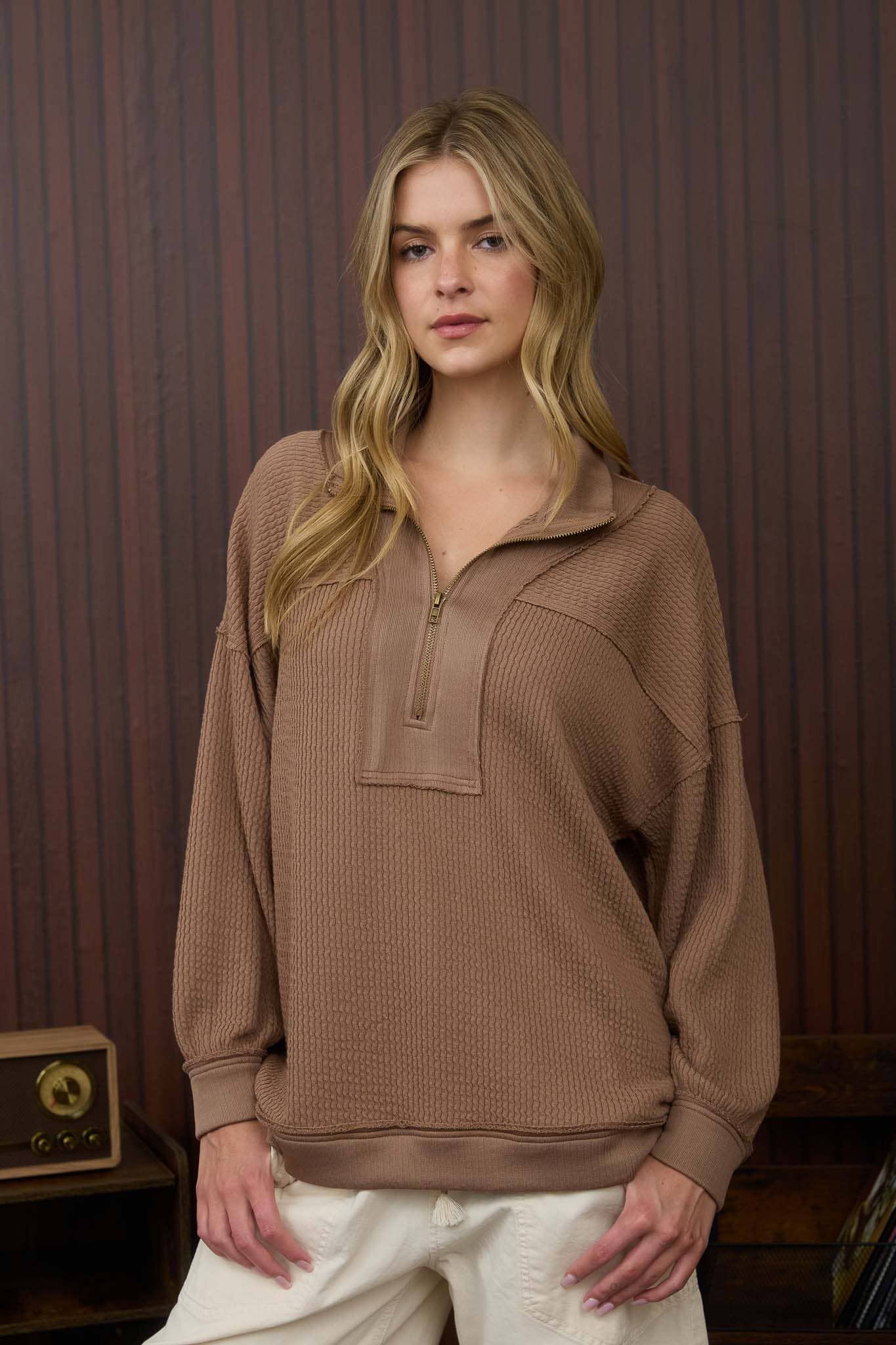 HALF ZIP COLLARED LONG SLEEVE WAFFLE KNIT TOP: MOCHA