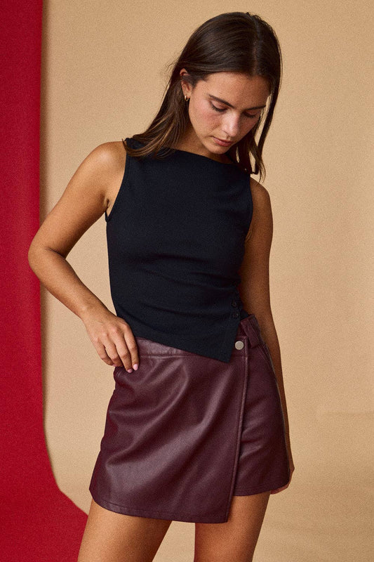 Asymmetrical Hem Tank