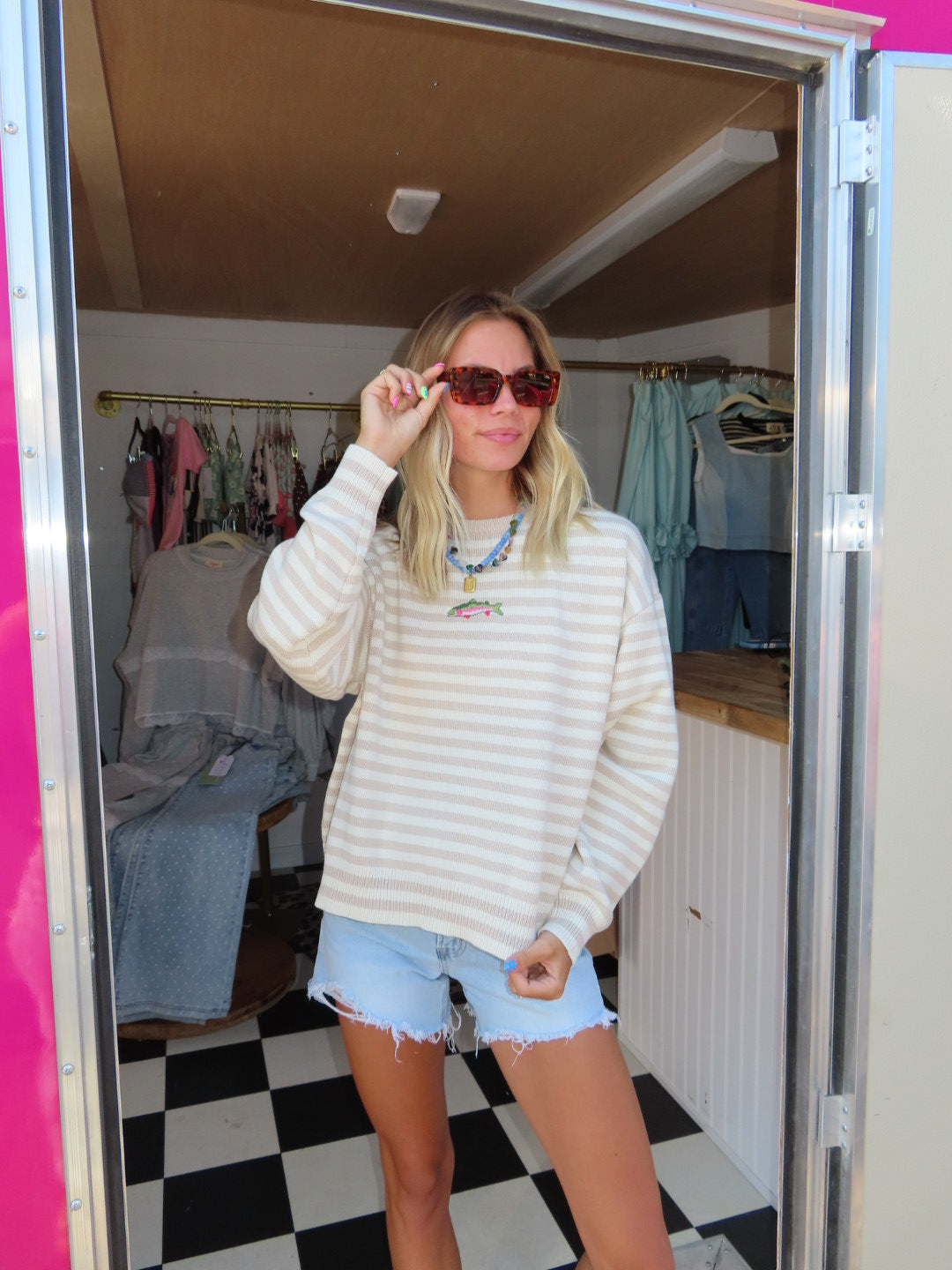 FISHY STRIPE SWEATER - TAN