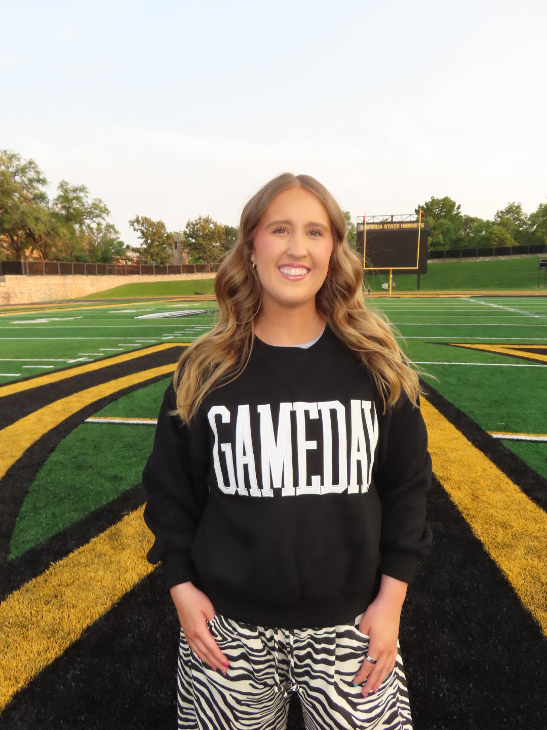 Varsity Gameday Crewneck-Black