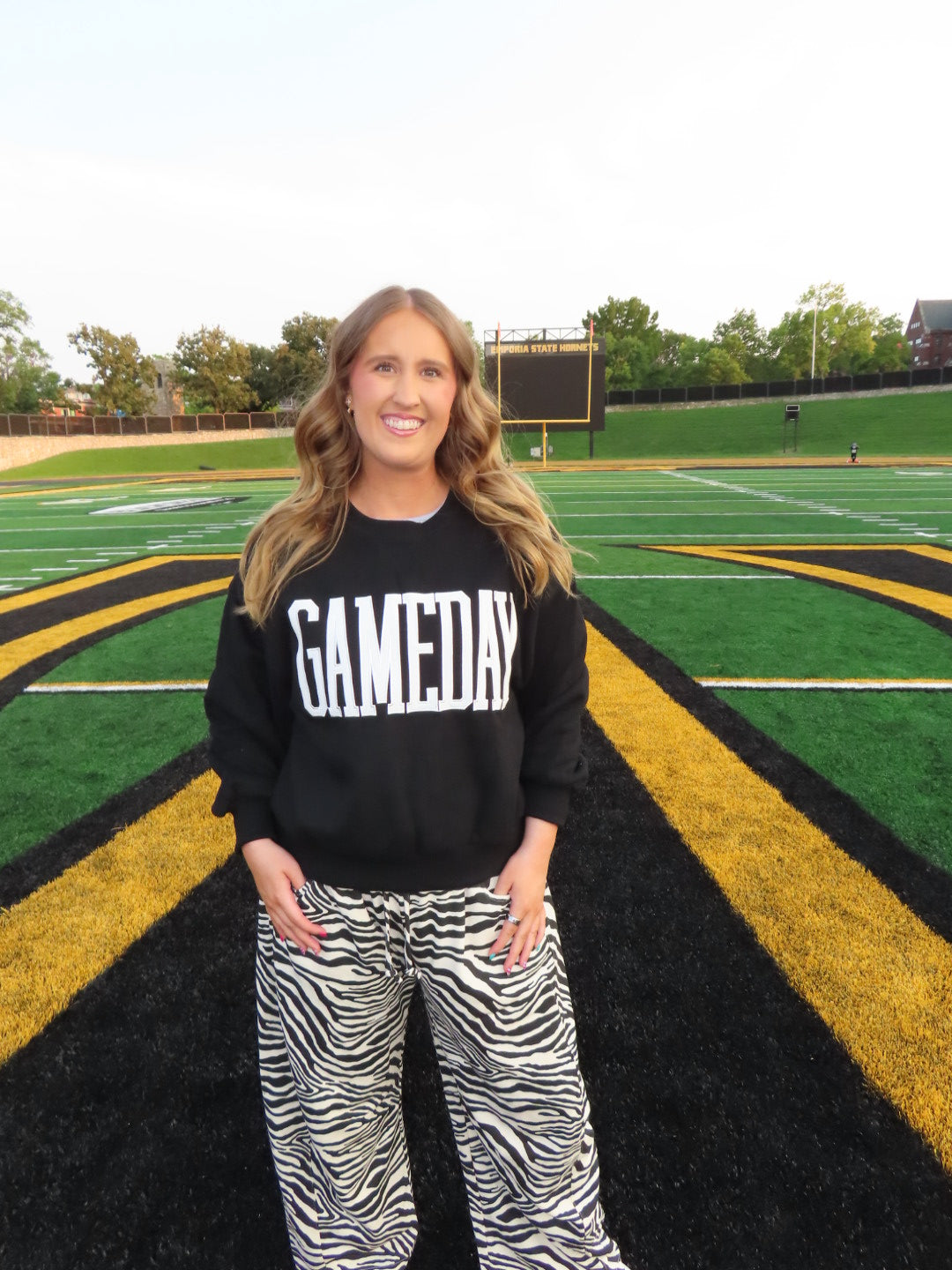 Varsity Gameday Crewneck-Black