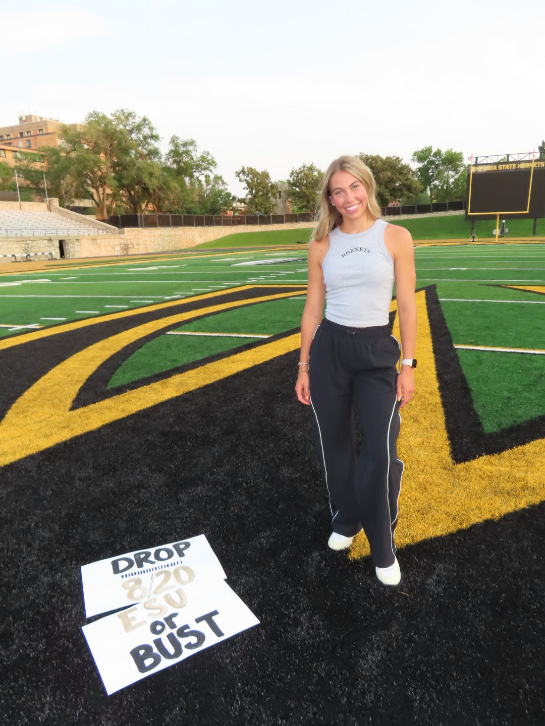 Game day sleek track pant-black