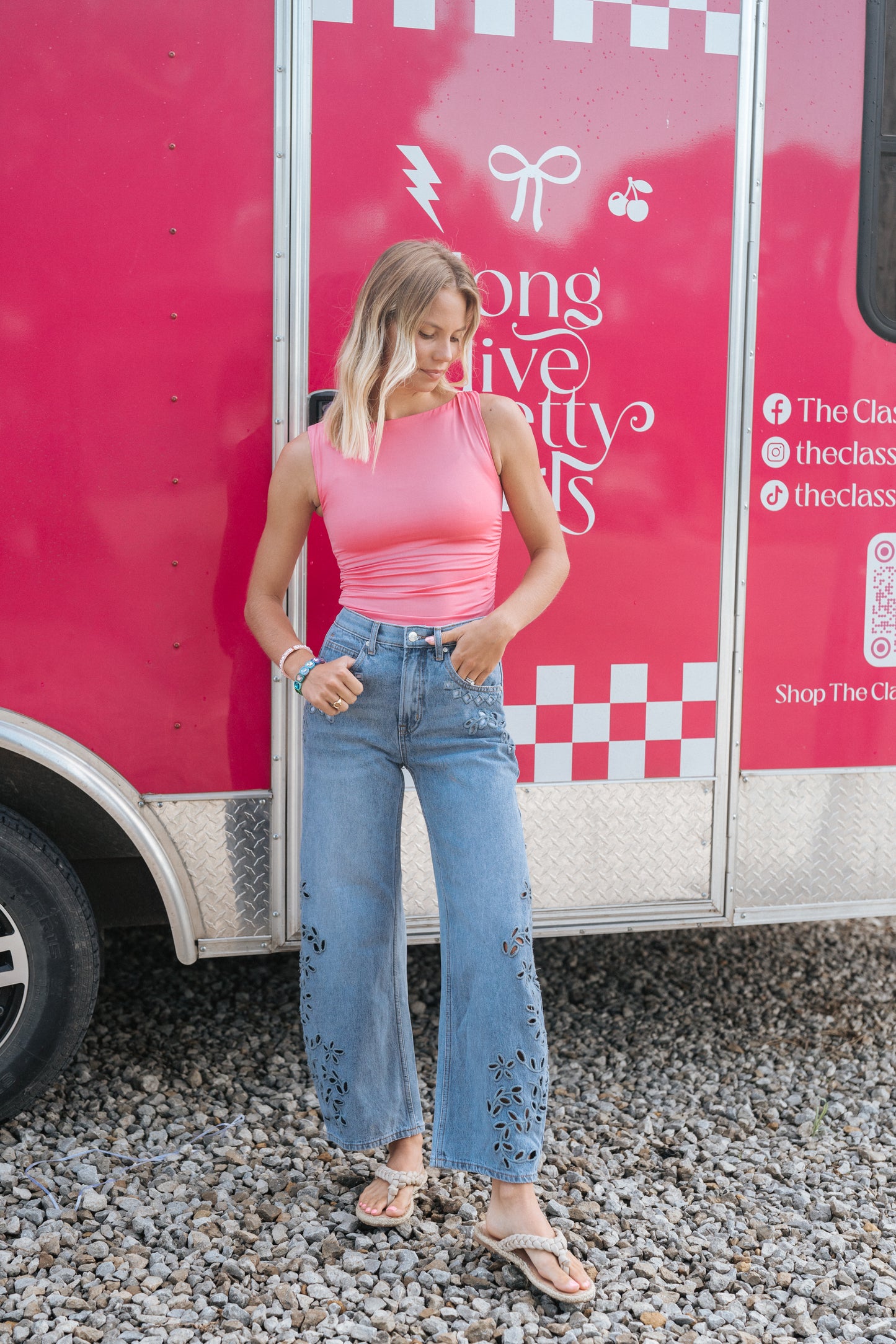Hazel EYELET BARREL JEANS